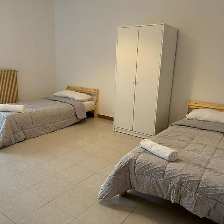 Volturno Guest House Рим Экстерьер фото